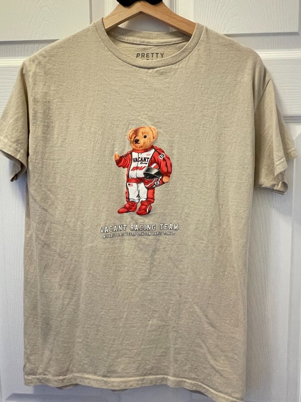 Pretty Vacant Racing Team Graphic T Shirt Size Medium Beige Vegas, London, Tokyo